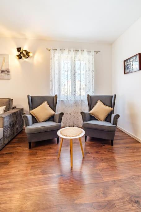 Peters Apartment Sutivan Eksteriør bilde
